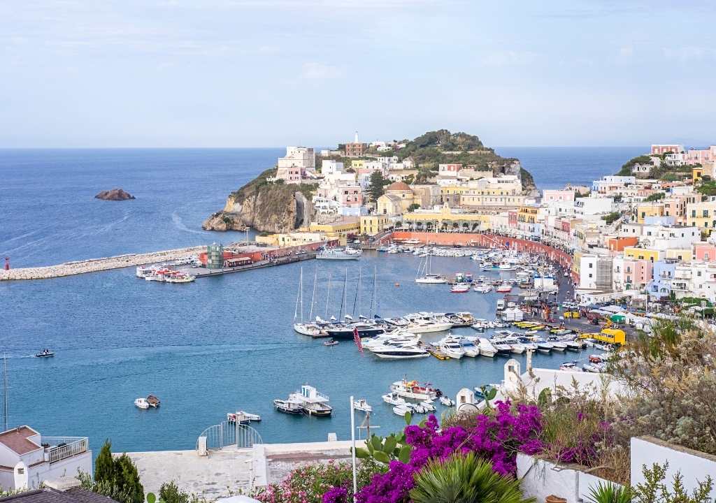 isola-ponza-dall-alto